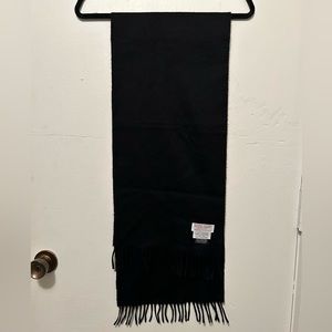 Bonwit Teller 100% Cashmere scarf